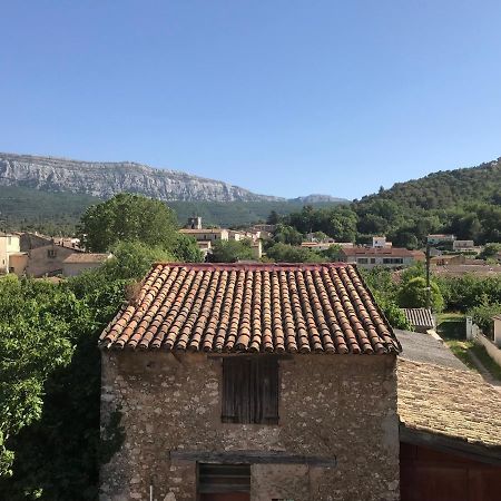 Appartement vue superbe ste Baume Nans-les-Pins Extérieur photo